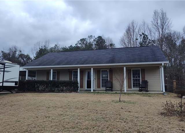 Property at 459 Lee Road 2095, Smiths Station, AL 36870, 3 beds, 2 baths