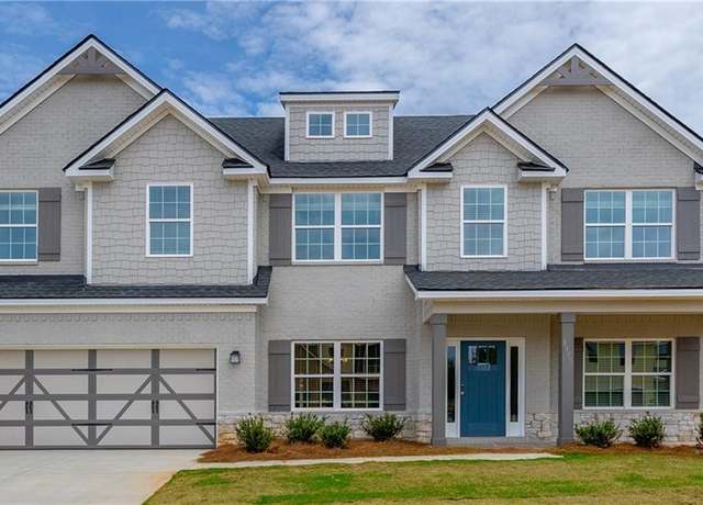 Property at 3055 Wymond Dr, Opelika, AL 36804, 4 beds, 2.5 baths