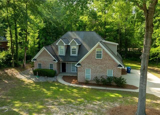Property at 240 Lee Road 2099, Phenix City, AL 36870, 4 beds, 2.5 baths