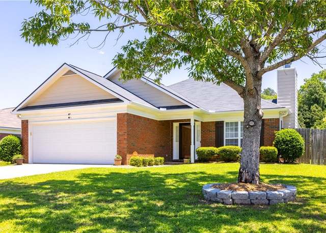 Property at 47 Lincolnshire Ln, Phenix City, AL 36870, 3 beds, 2 baths
