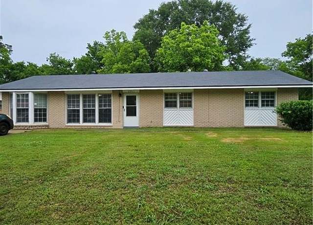 Property at 2941 Luckie St, Columbus, GA 31903, 3 beds, 2 baths