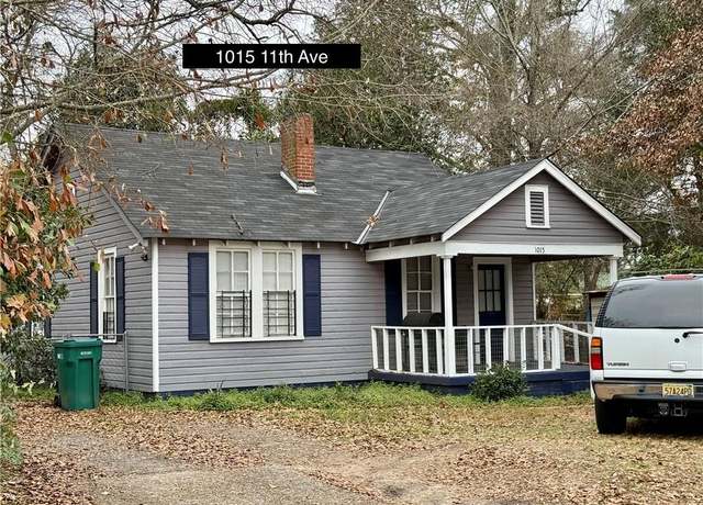 Property at 1015 11th Ave, Phenix City, AL 36870, 3 beds, 1 bath