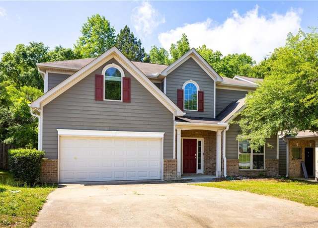 Property at 10 Forest Ridge Ln, Phenix City, AL 36869, 4 beds, 2.5 baths