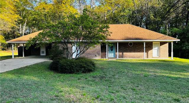 Photo of 71 Kings Ct, Smiths Station, AL 36877