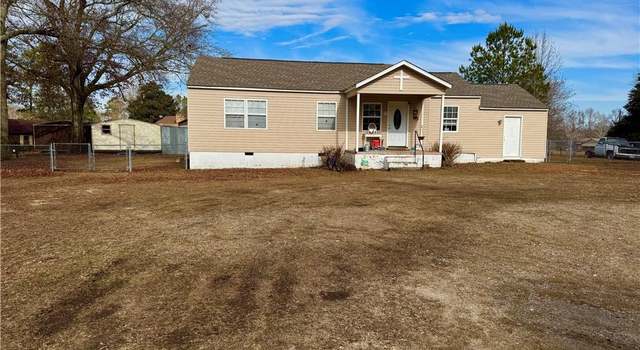 Photo of 128 Woodland Dr, Phenix City, AL 36869