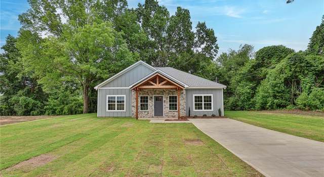Photo of 10 Thompson Ln, Phenix City, AL 36870