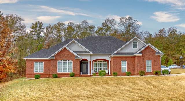 Photo of 524 Jefferson Rd, Phenix City, AL 36869