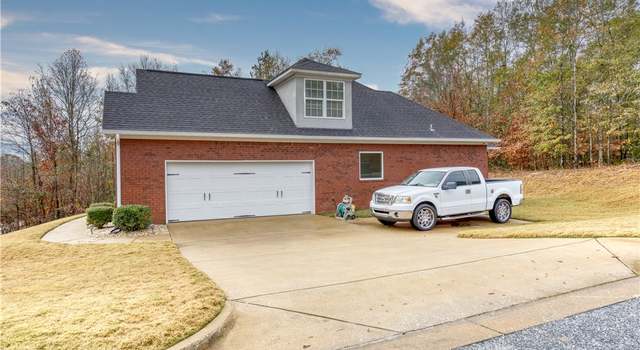 Photo of 524 Jefferson Rd, Phenix City, AL 36869