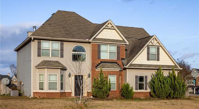 Photo of 18 Sugar Loaf Ln, Fort Mitchell, AL 36856