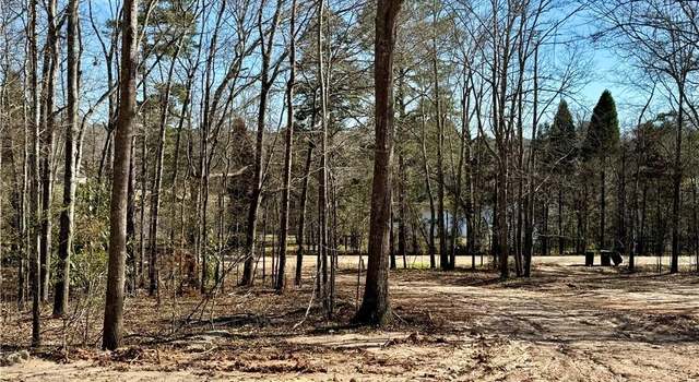 Photo of 18 Three Lakes Dr, Phenix City, AL 36869
