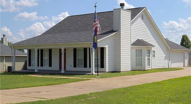 Photo of 28 Wheatfield Dr, Fort Mitchell, AL 36856
