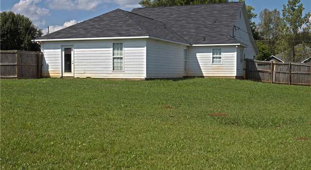 Photo of 28 Wheatfield Dr, Fort Mitchell, AL 36856