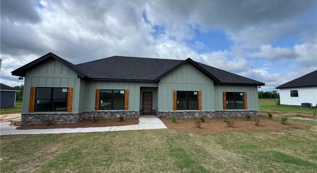 Photo of 1116 30th St, Valley, AL 36854