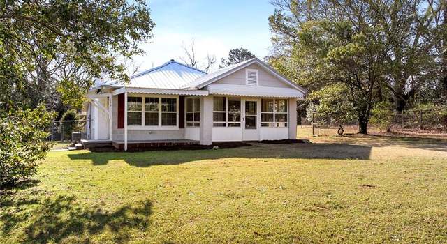 Photo of 123 Woodland Dr, Phenix City, AL 36869