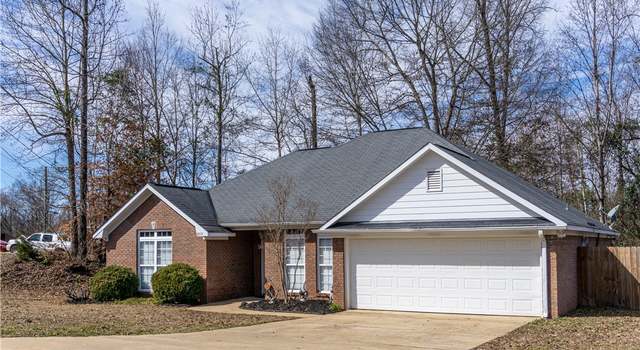 Photo of 3212 Thornberry Cir, Phenix City, AL 36867