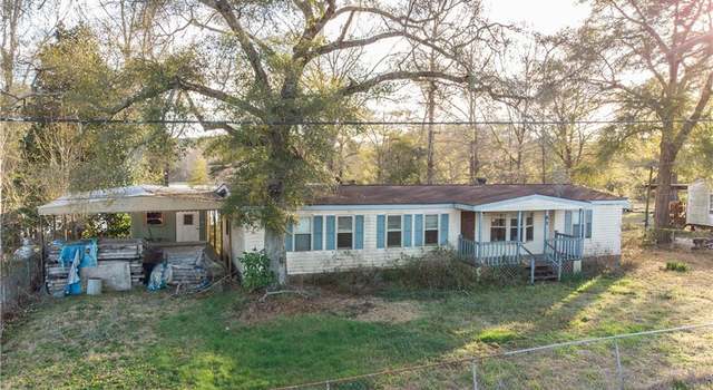 Photo of 61 Lakeview Dr, Pittsview, AL 36871