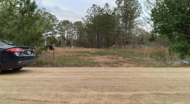Photo of 18 Lockhart Ln, Seale, AL 36875