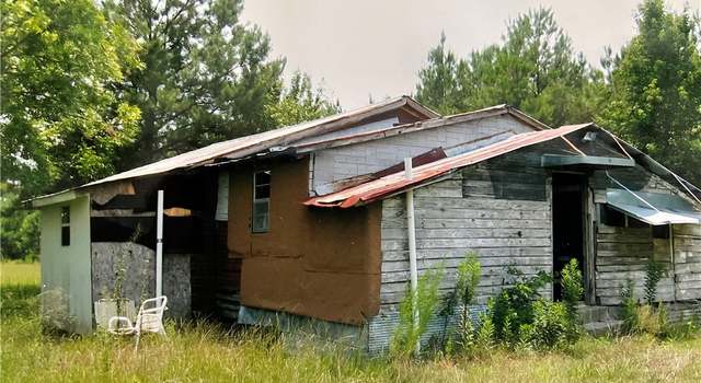 Photo of 3 County Rd, Hurtsboro, AL 36860