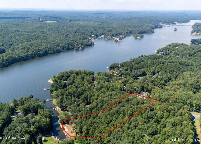 Property at 411 Columbine Dr, Jacksons Gap, AL 36861