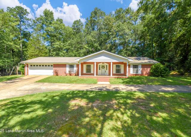 Property at 719 Whatley Dr, Tallassee, AL 36078, 3 beds, 2 baths