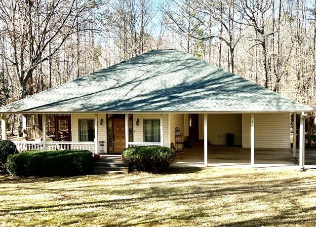 Property at 2303 Hillabee Rd, Alexander City, AL 35010, 3 beds, 3 baths