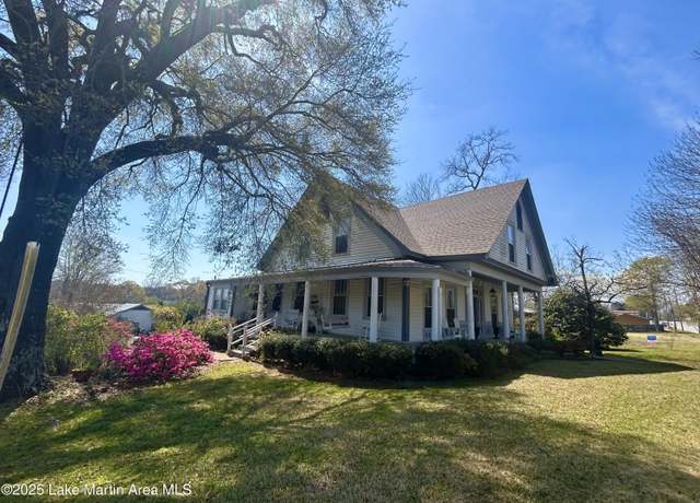 Property at 274 E Lafayette St, Dadeville, AL 36853, 5 beds, 2 baths