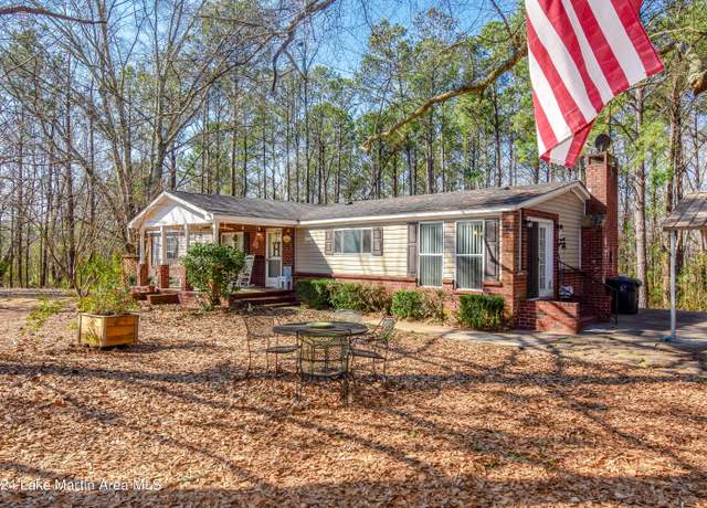 Property at 825 Pearson Rd, Notasulga, AL 36866, 3 beds, 2 baths