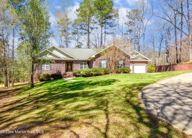 Property at 96 Laurelview Rd, Dadeville, AL 36853, 4 beds, 3 baths