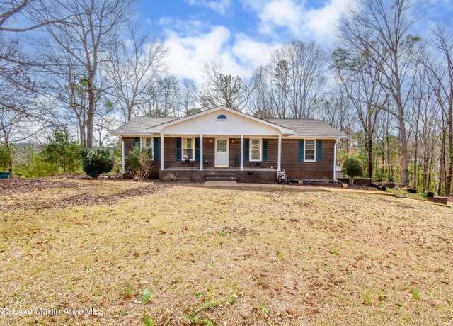 Property at 812 Ellis St, Dadeville, AL 36853, 4 beds, 3 baths