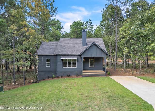 Property at 124 Village Pkwy, Dadeville, AL 36853, 3 beds, 2 baths