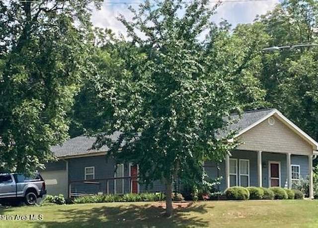 Property at 112 N Spring St, Dadeville, AL 36853, 3 beds, 2 baths
