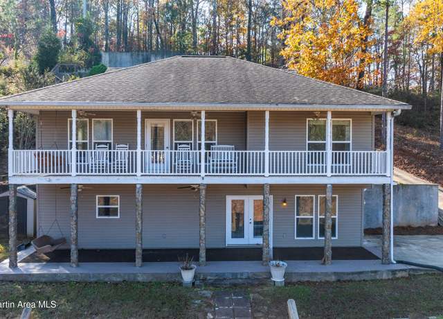 Property at 424 Weatherford Cir, Dadeville, AL 36853, 4 beds, 3 baths