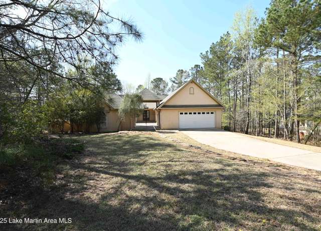 Property at 190 Aberdeen Rd, Dadeville, AL 36853, 4 beds, 3 baths