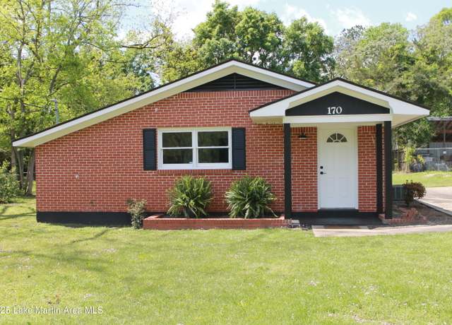Property at 170 1st Ave Ave, Eclectic, AL 36024, 3 beds, 1 bath