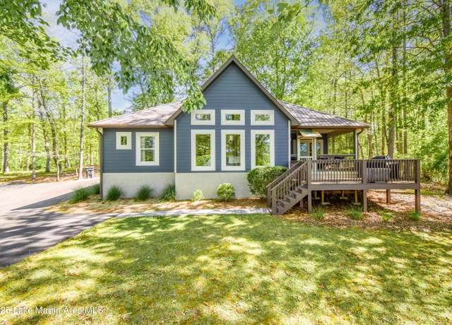 Property at 1078 Holiday Dr, Dadeville, AL 36853, 3 beds, 2 baths