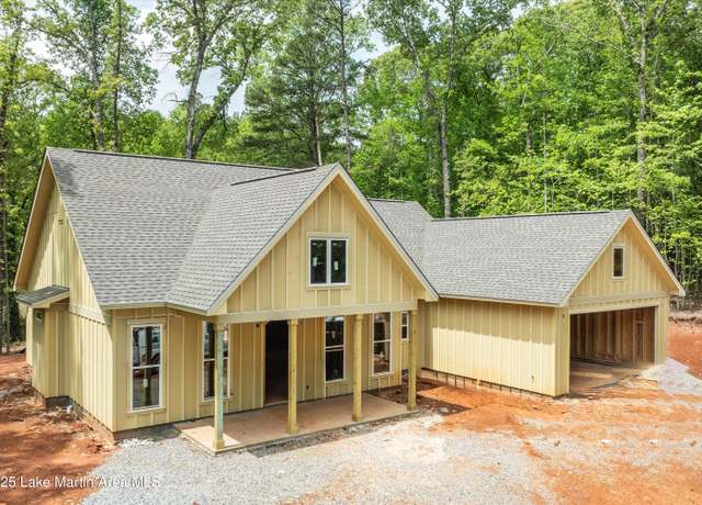 Property at 384 Palmer Dr, Dadeville, AL 36853, 3 beds, 3 baths