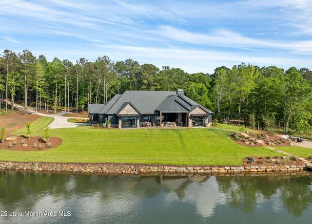 Property at 185 Lakewood Dr, Dadeville, AL 36853, 5 beds, 6 baths