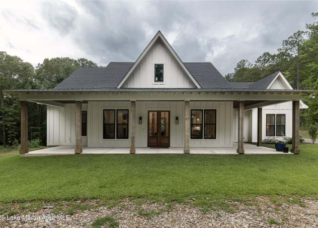 Property at 97 Stagecoach Rd, Dadeville, AL 36853, 3 beds, 3 baths
