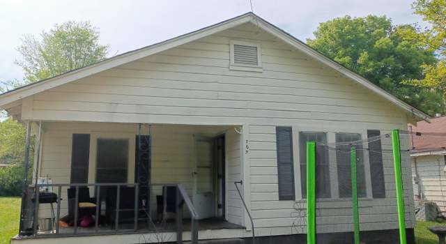 Photo of 709 Woodlawn Ave, Sylacauga, AL 35151