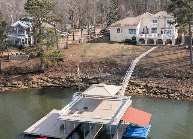 Property at 191 Stonebrook Dr, Jasper, AL 35504, 4 beds, 3 baths
