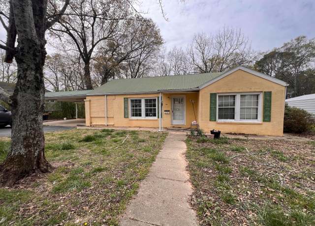 Property at 2514 15th Ave, Haleyville, AL 35565, 2 beds, 2 baths