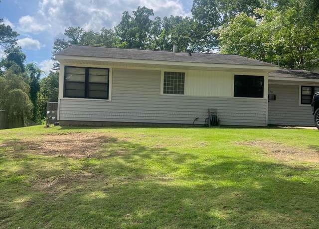 Property at 700 S 5th Ave, Jasper, AL 35501, 3 beds, 1 bath