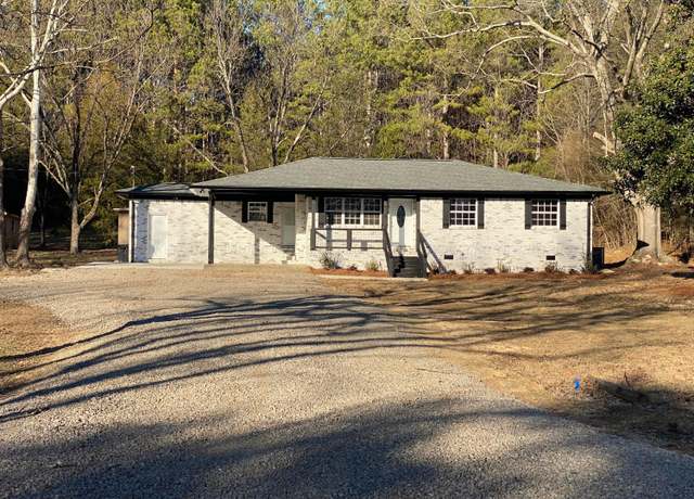 Property at 199 NE 12th Ave, Carbon Hill, AL 35549, 3 beds, 2 baths