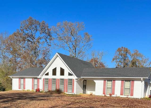 Property at 116 Royal Loop, Winfield, AL 35594, 3 beds, 2 baths
