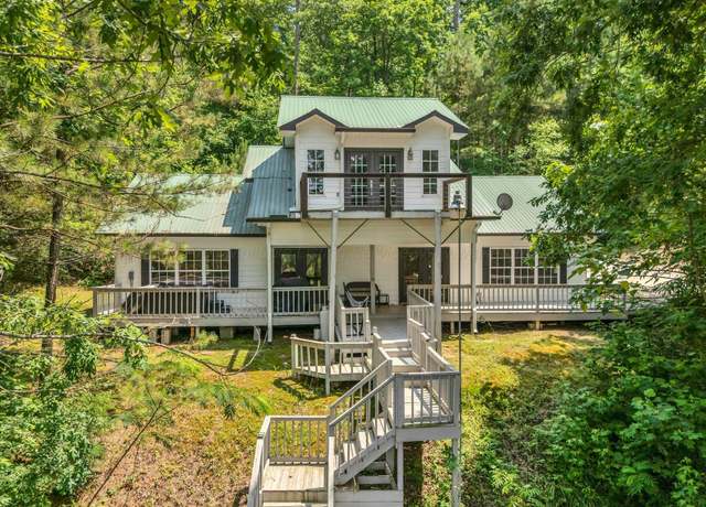 Property at 344 Gillespie Rd, Jasper, AL 35503, 4 beds, 3 baths