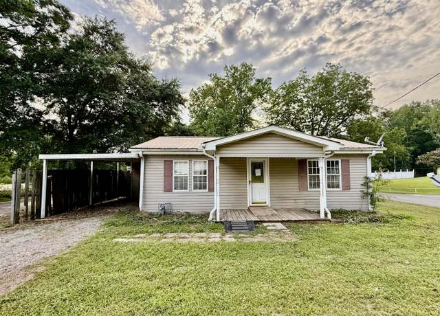 Property at 135 15th St St N, Guin, AL 35563, 2 beds, 1 bath