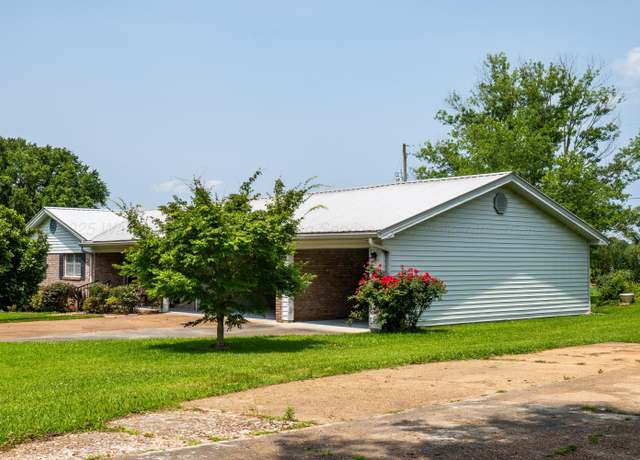 Property at 2460 NW 5 Th Ave, Fayette, AL 35555, 3 beds, 2 baths