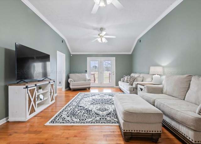 Property at 97 Pond Dr, Holly Pond, AL 35083, 3 beds, 2 baths