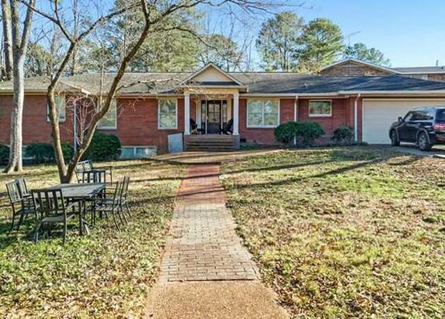 Property at 513 Glenview Dr, Jasper, AL 35501, 3 beds, 2 baths
