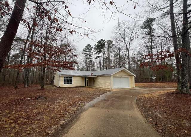 Property at 399 Arrowhead Rd, Jasper, AL 35504, 3 beds, 2 baths